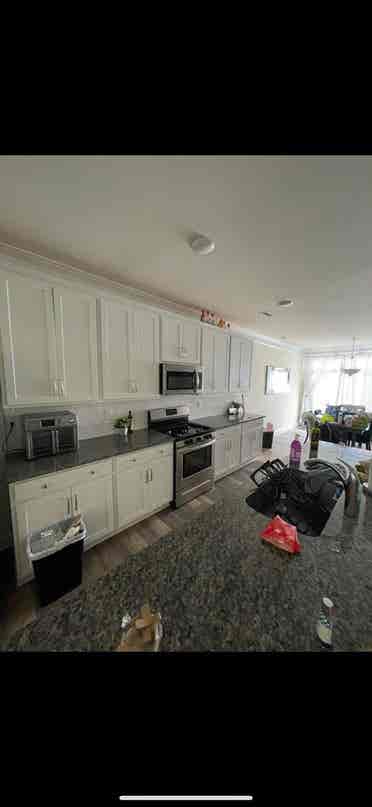 Looking for a female roommate!!