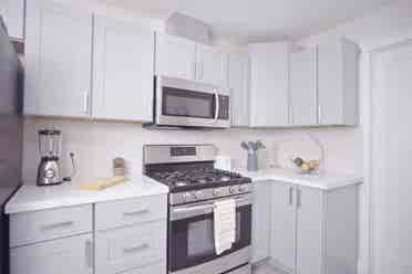 Large Furnished Room, All Included