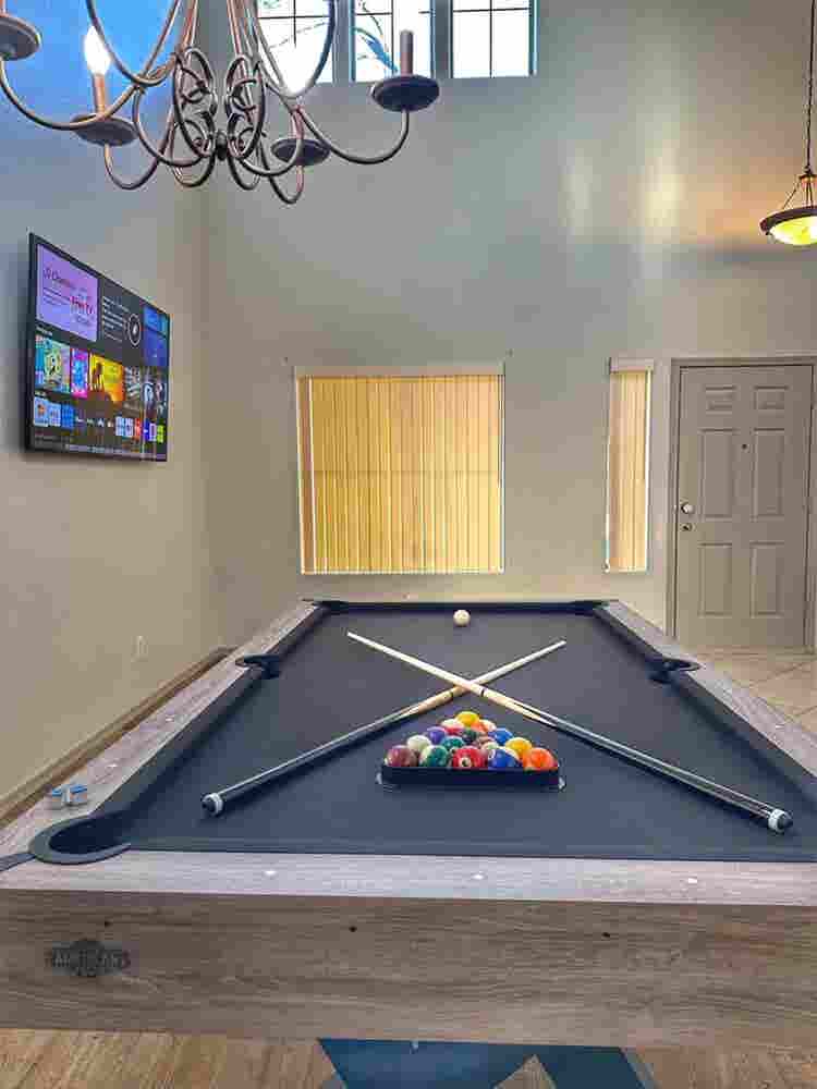 Private Room w Utilities Included!!
