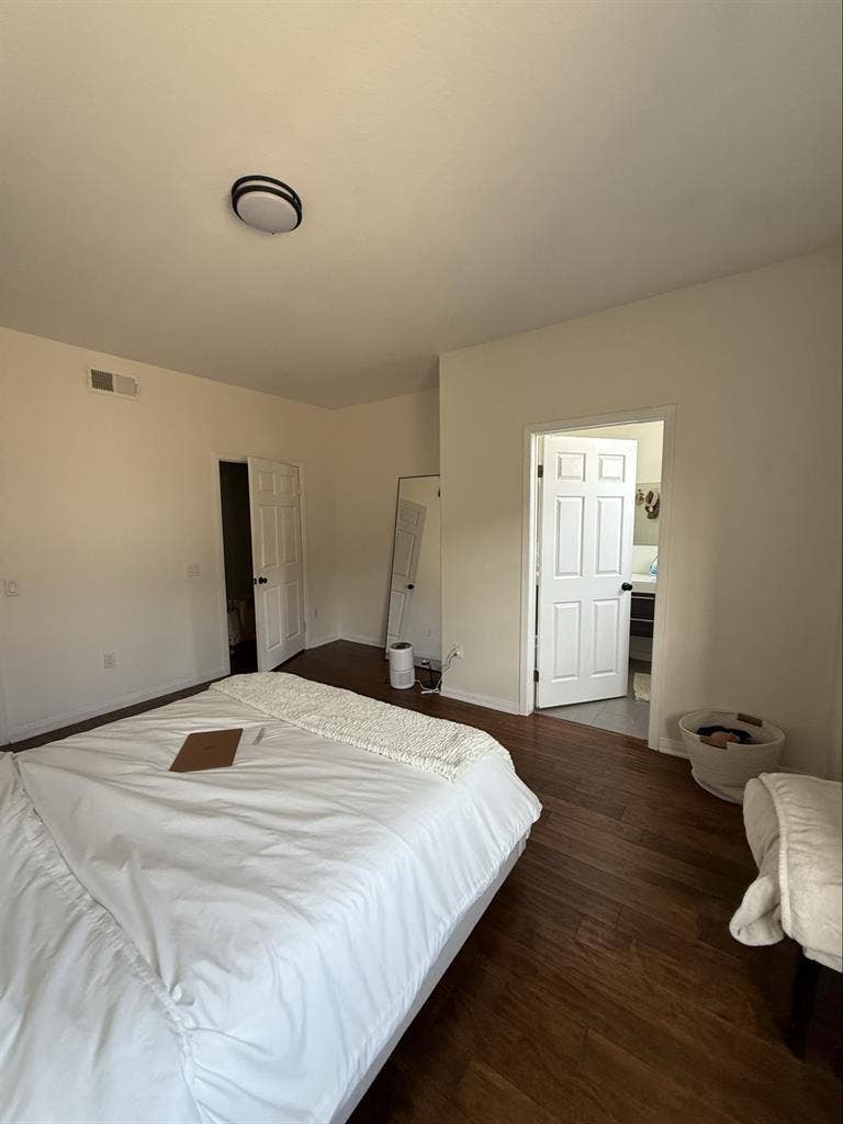 Room for rent- West Hollywood