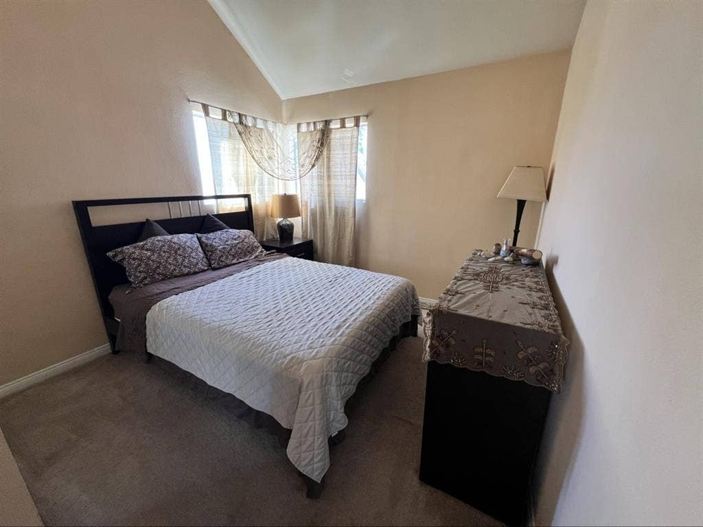 HOUSE SITTER NEEDED FOR JUNE