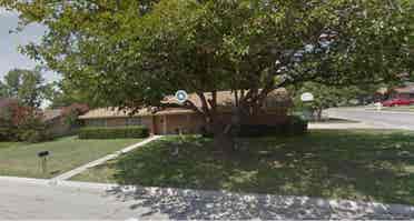 Looking for roommate