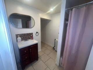 Pink room in Mt Airy friendly