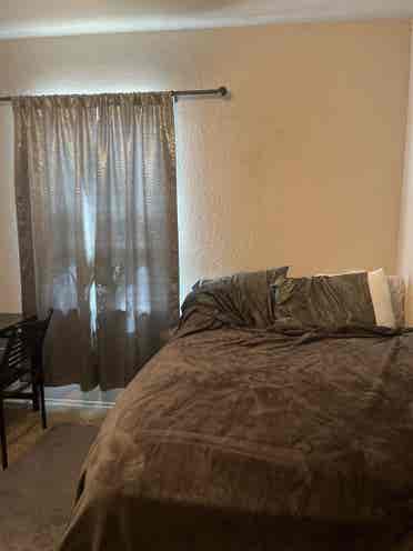 SUBLEASE AVAILABLE!!!!
