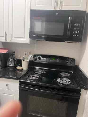 SUBLEASE AVAILABLE!!!!