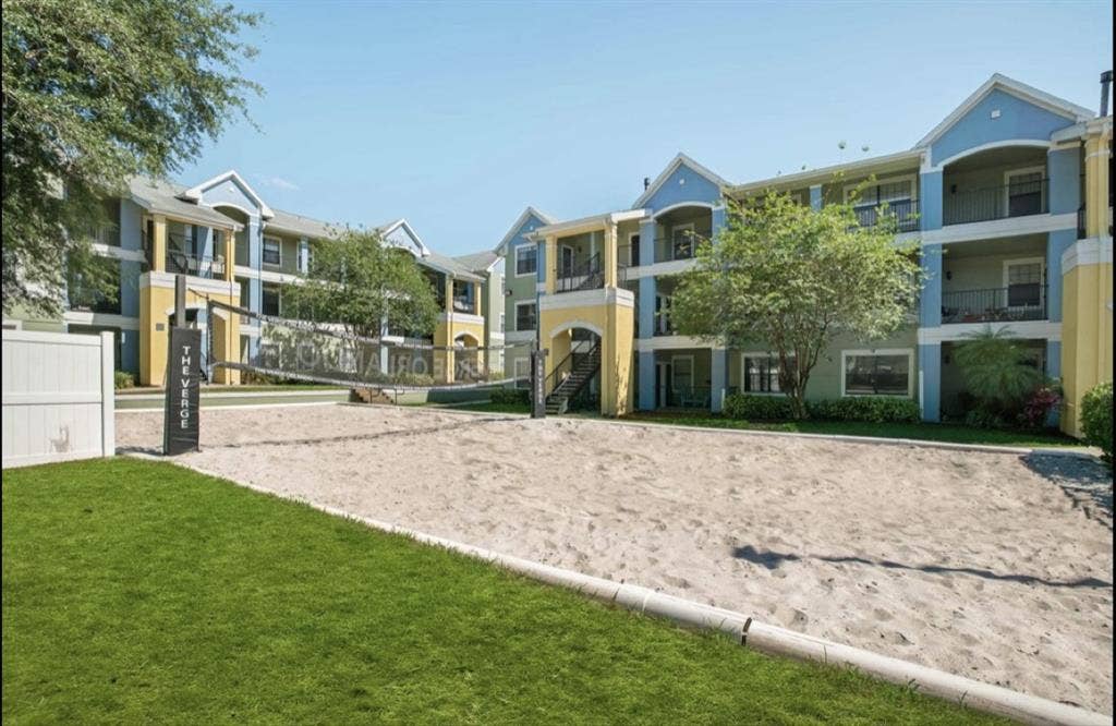 SUBLEASE AVAILABLE!!!!