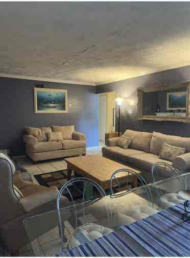 Room in Quiet, Respectful Home