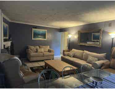 Room in Quiet, Respectful Home