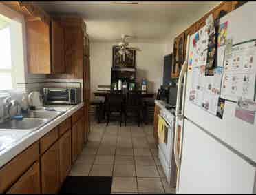 Room in Quiet, Respectful Home