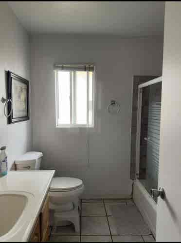 Room in Quiet, Respectful Home