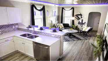 2 more roommates needed!