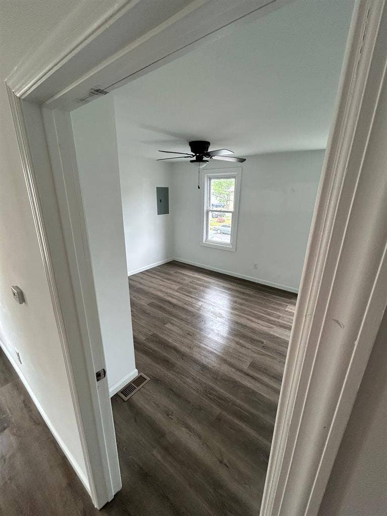 Apt for rent