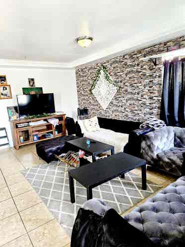 Artistic Home in South LA!