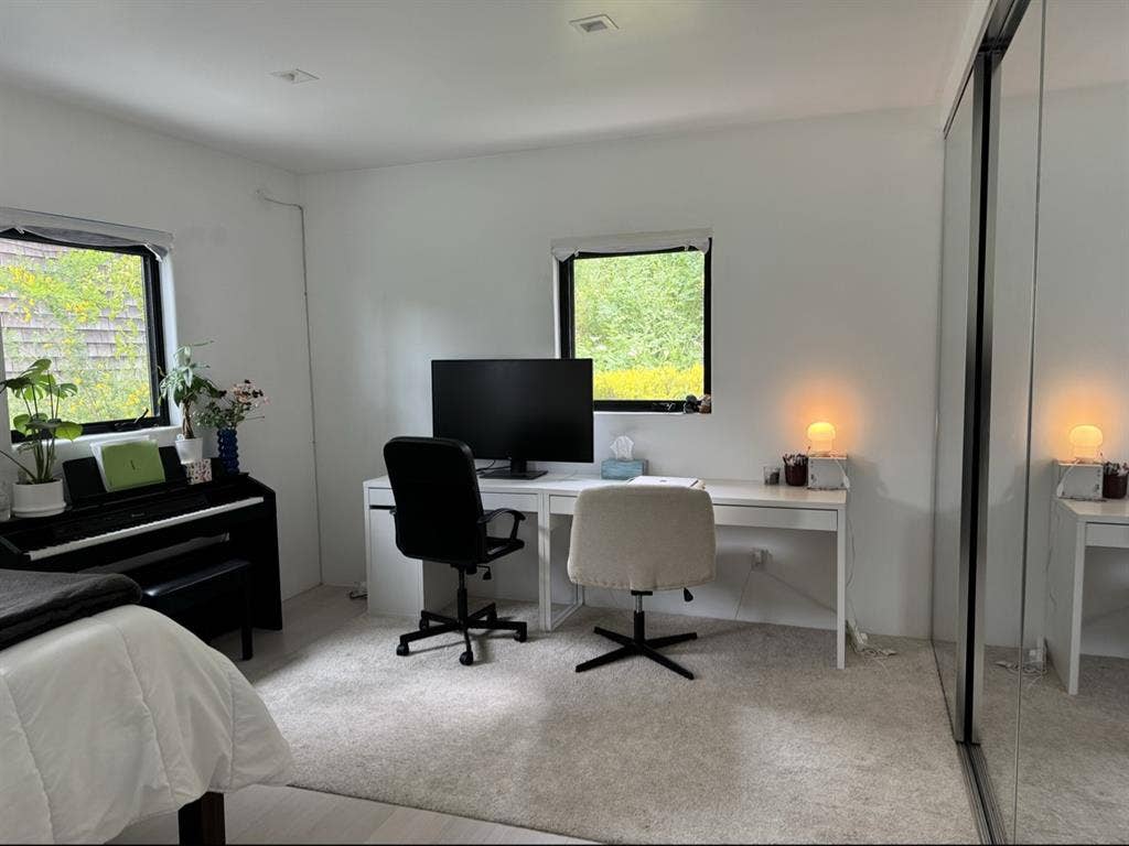 Furnished room in Berkeley Hills