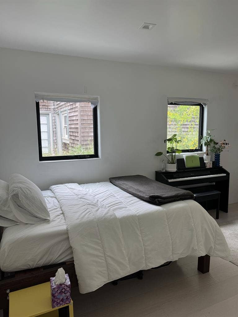 Furnished room in Berkeley Hills
