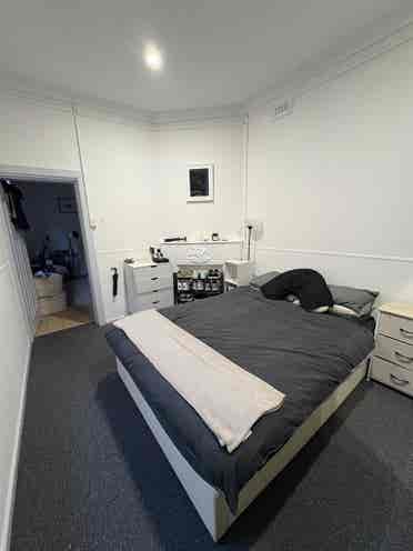 The unit in Kensington.