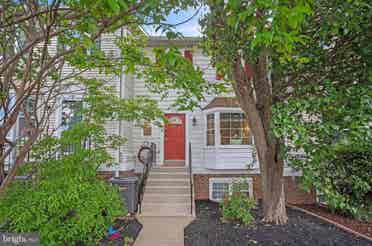 Rooms for rent- Chantilly Townhouse