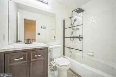 Rooms for rent- Chantilly Townhouse