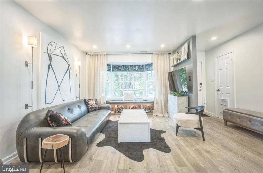 Rooms for rent- Chantilly Townhouse