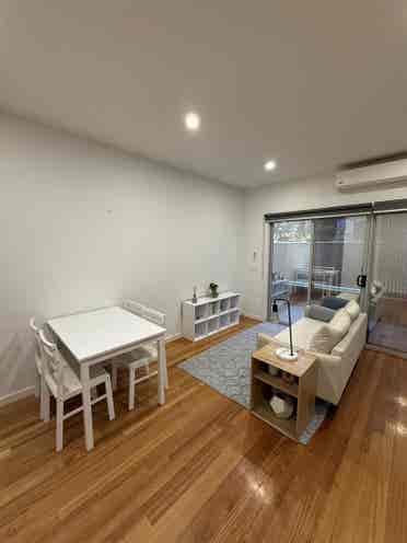 1 Room with private bathroom