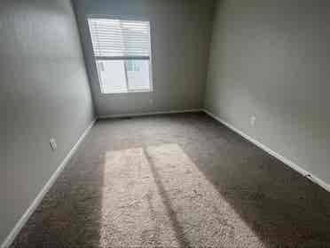 Private Room For Rent Near DIA