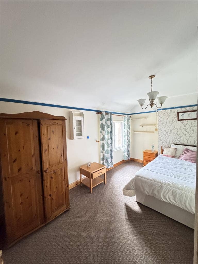 Double Room Available