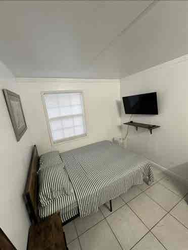Furniture private room for rent