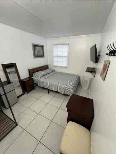 Furniture private room for rent
