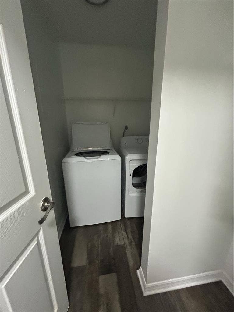 Responsible/Clean Roommate