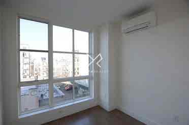 Room available for lease June 1!
