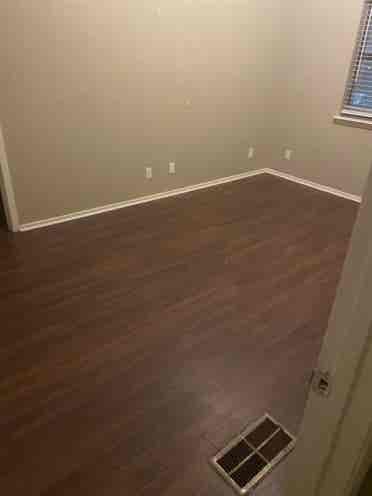 Room /w private bathroom for rent