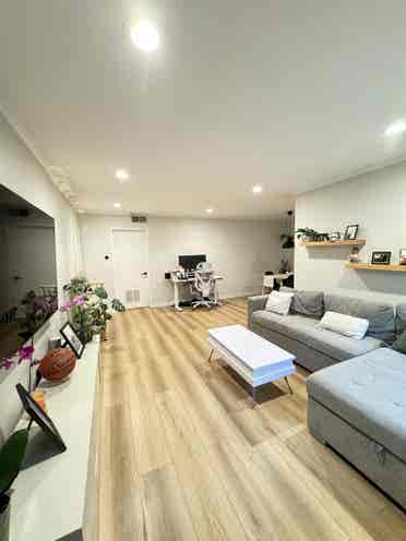 Furnished BA Condo Chatsworth!