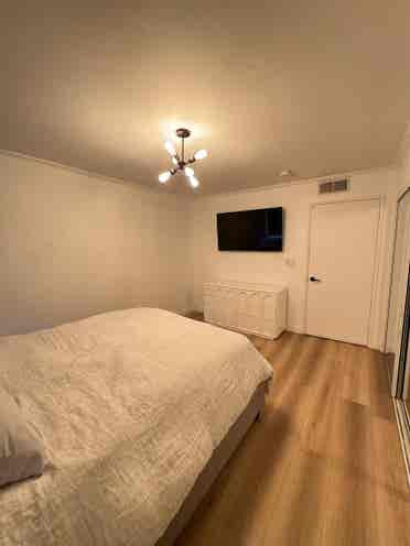 Furnished BA Condo Chatsworth!