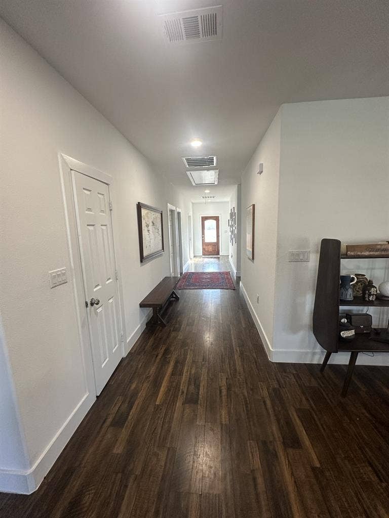Private Room near Downtown Dallas