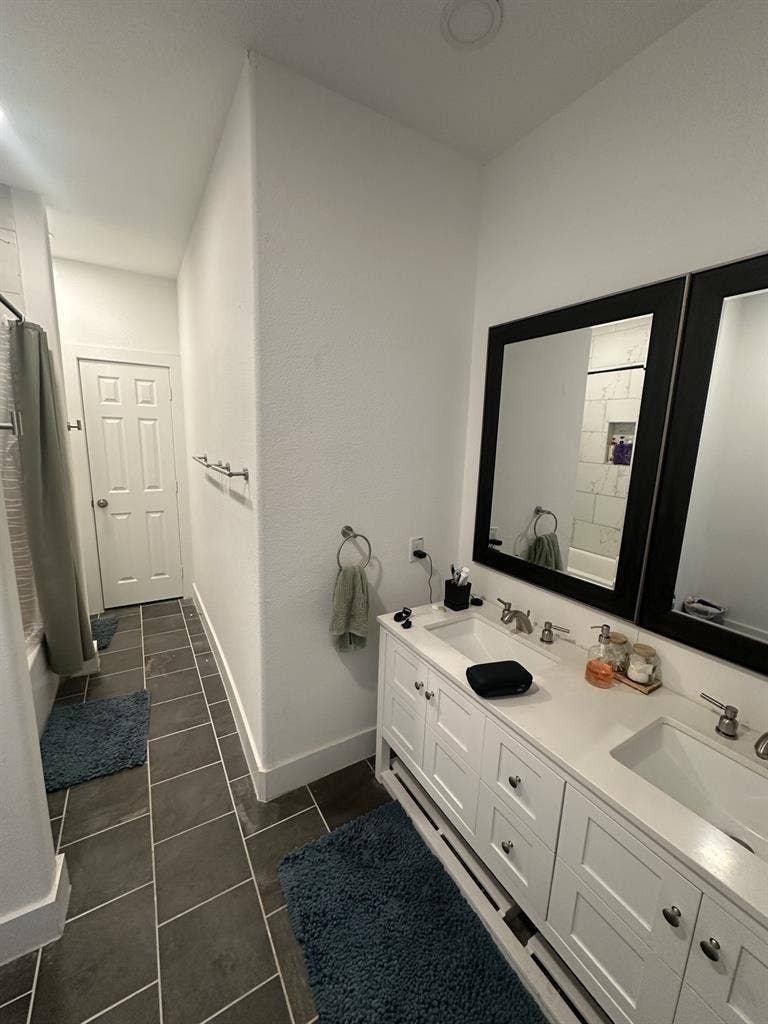 Private Room near Downtown Dallas