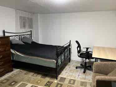 Furnished private room in 3BR suite