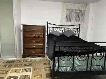 Furnished private room in 3BR suite