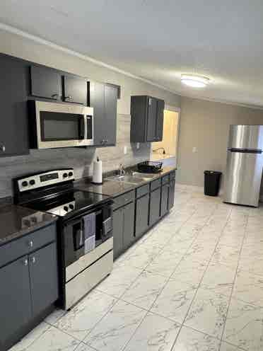 2 Newly Modeled Rooms Near Midtown