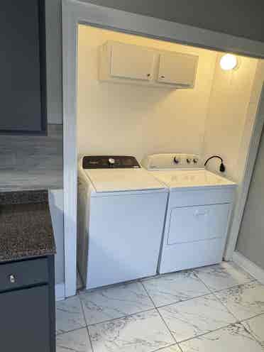 2 Newly Modeled Rooms Near Midtown