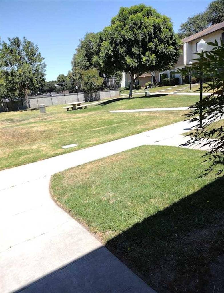 Downtown Riverside Room for Rent