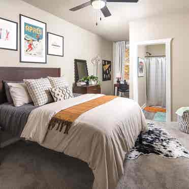 Cottages of Boone Room Relet