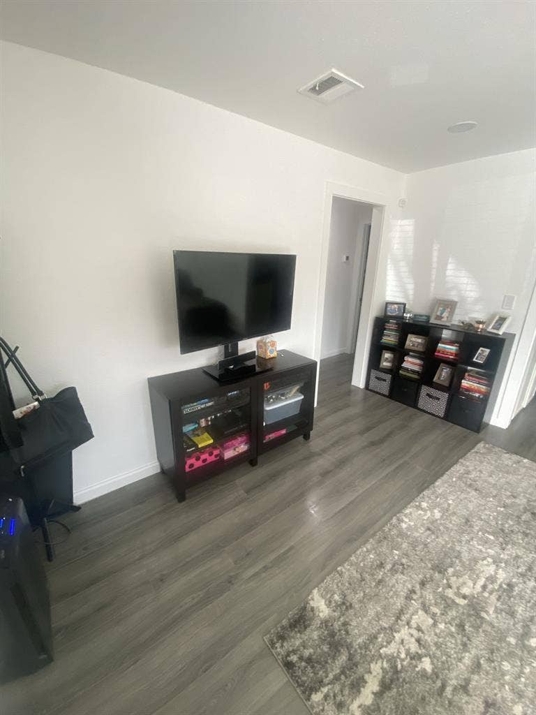 Room for Rent centrally located