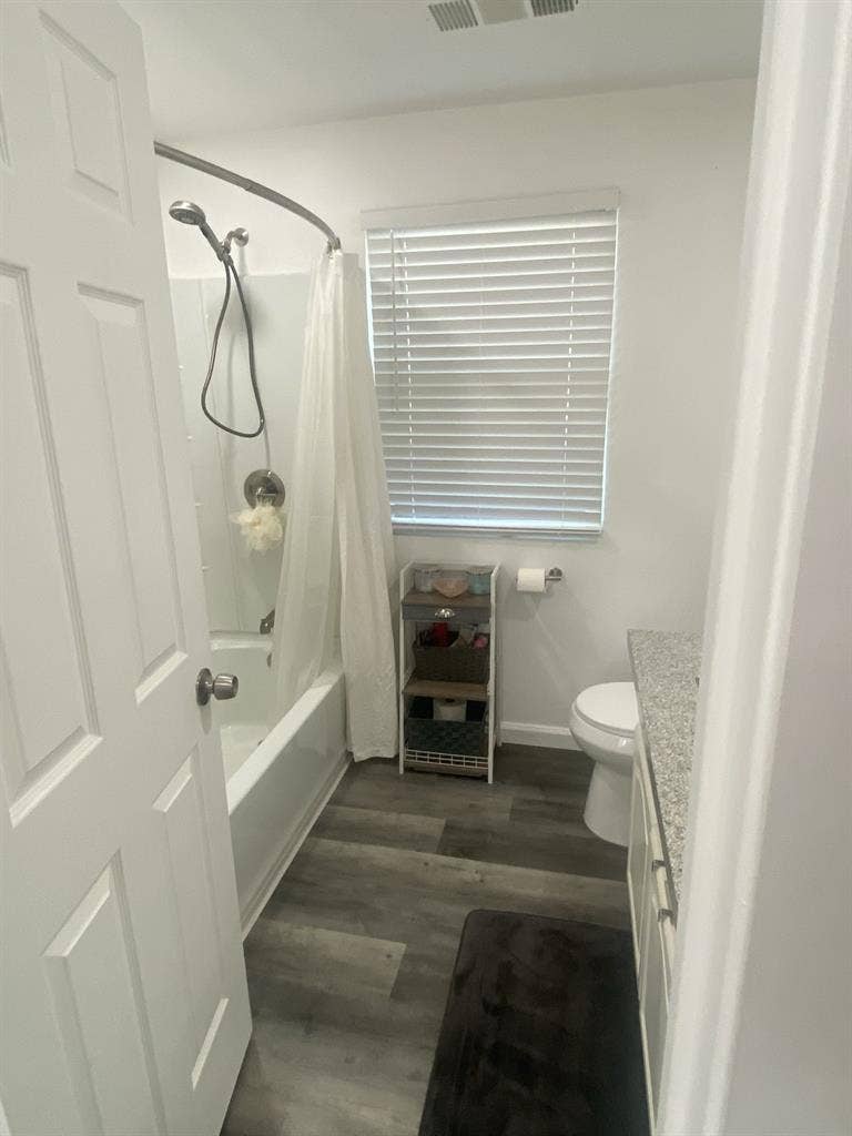 Room for Rent centrally located