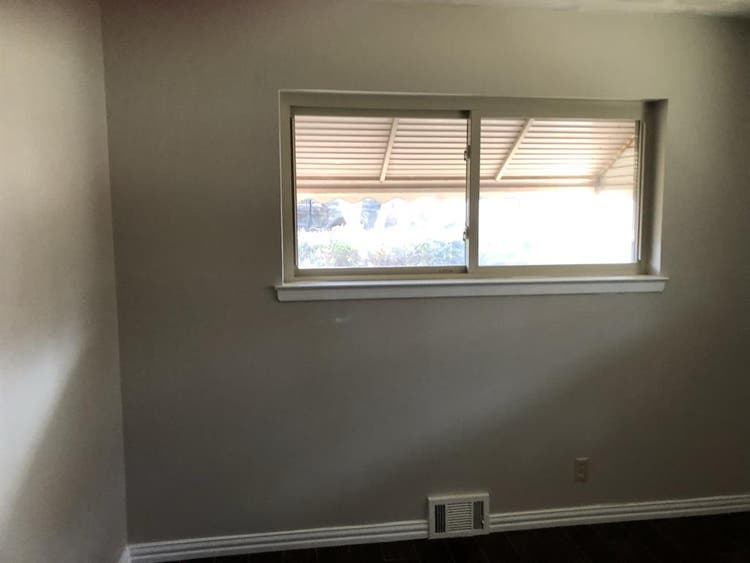 Private home - room rental near UTA