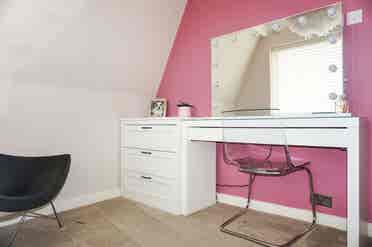 Room four oaks,  Birmingham