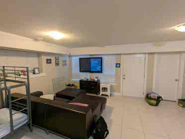 Room for rent $