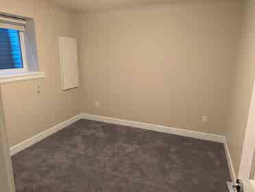 Room for rent $