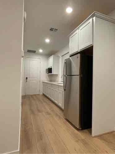 Available for rent: studio space