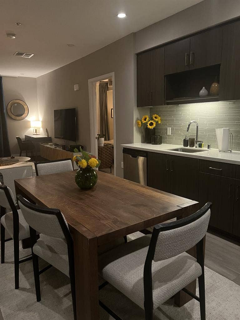 Room for rent in 2 bed/2 bath