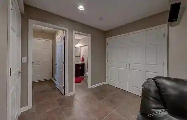 Seeking Clean, Respectful Roommate